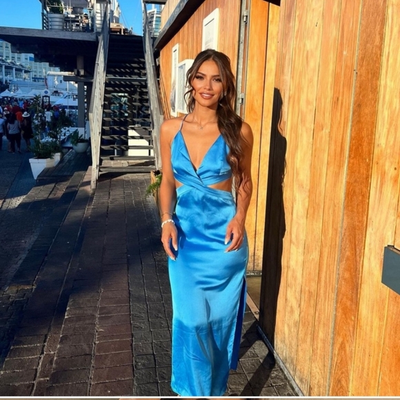 NWT Zara satin effect cut out blue dress 👗 - Picture 1 of 17